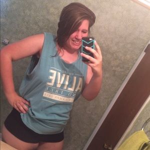 Meet your Posher, Lacie